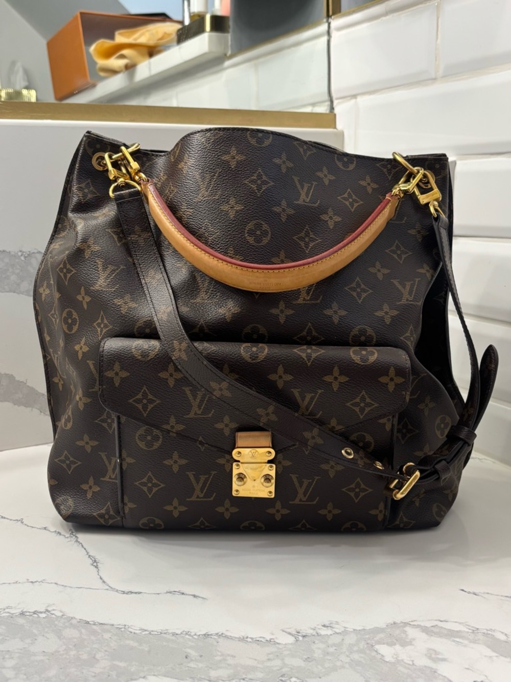 Louis Vuitton Metis Monogram 2-Way Hobo Shoulder Bag